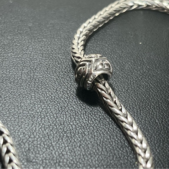 Trollbeads Retired Angles, Triangles Bead- 11136 - Picture 6 of 8